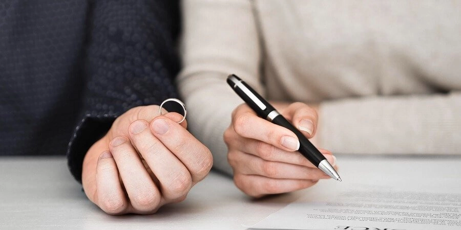 Modificación de medidas de divorcio: Cuándo y cómo solicitar la revisión